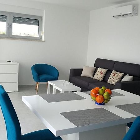 Apartment Janja Medulin Bagian luar foto